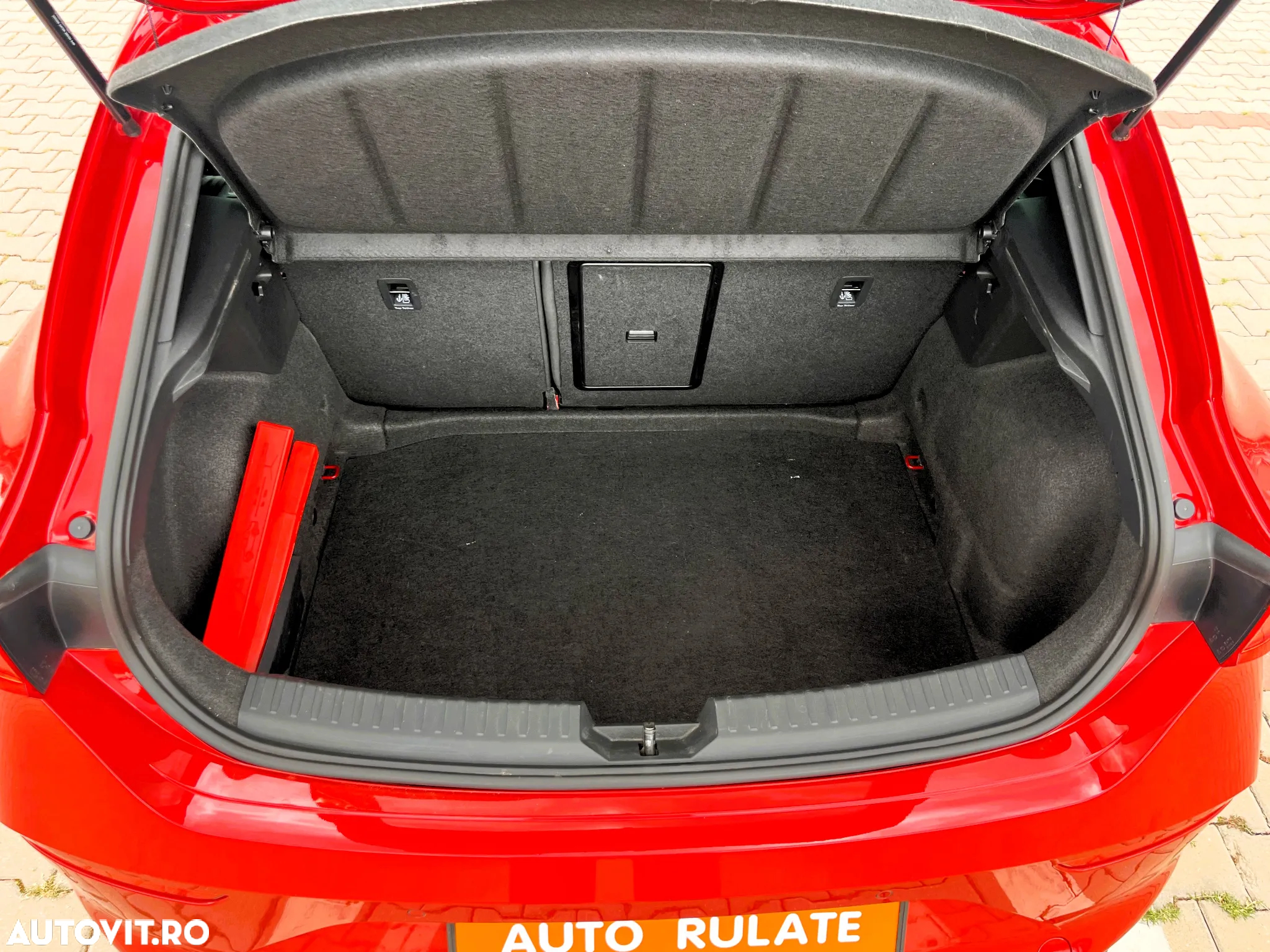 Cupra Leon 1.5 eTSI MHEV - 37