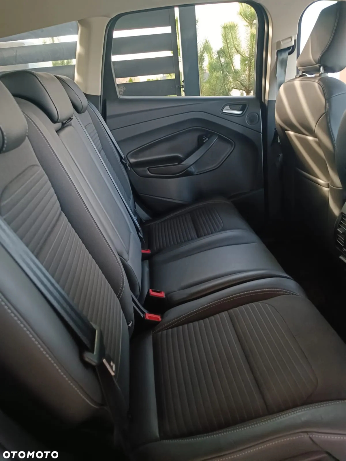Ford Kuga 1.5 EcoBoost FWD Titanium ASS MMT6 - 21