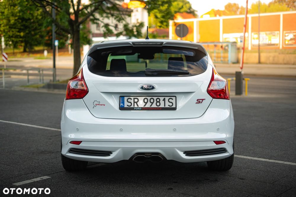 Ford Focus 2.0 EcoBoost ST - 5