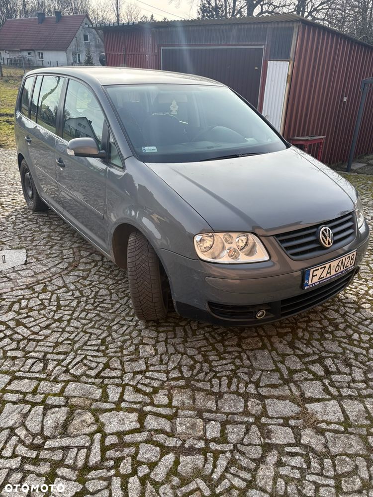 Volkswagen Touran ver-1-9-tdi-dpf-conceptline - 1