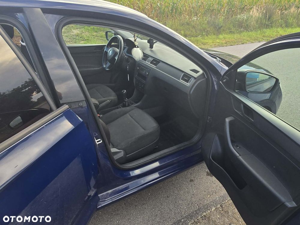 Skoda Rapid 2015 photo 5