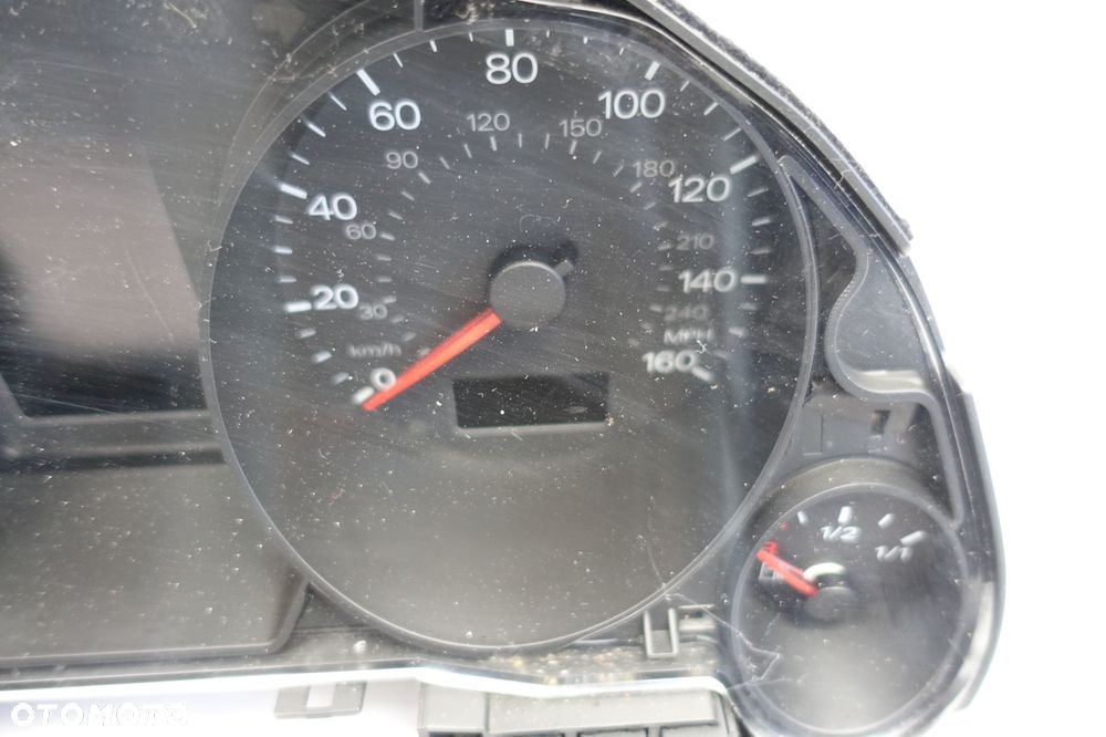 Audi A4 B7 Cabrio 3.0 TDI ZEGAR LICZNIK 8H0920950R - 3