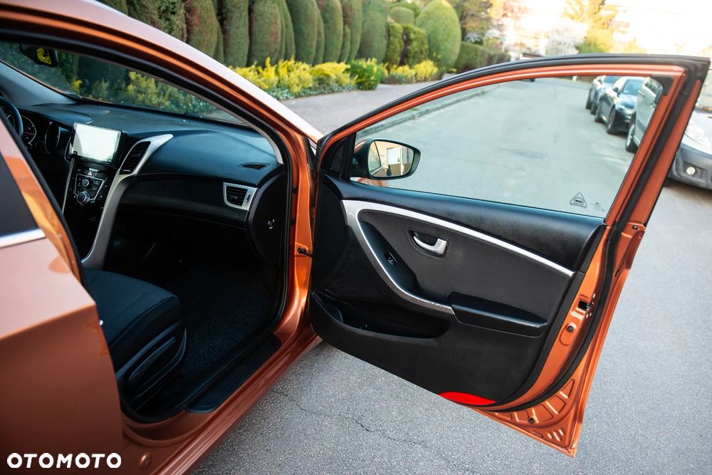 Hyundai i30 1.6 GDI Premium - 34