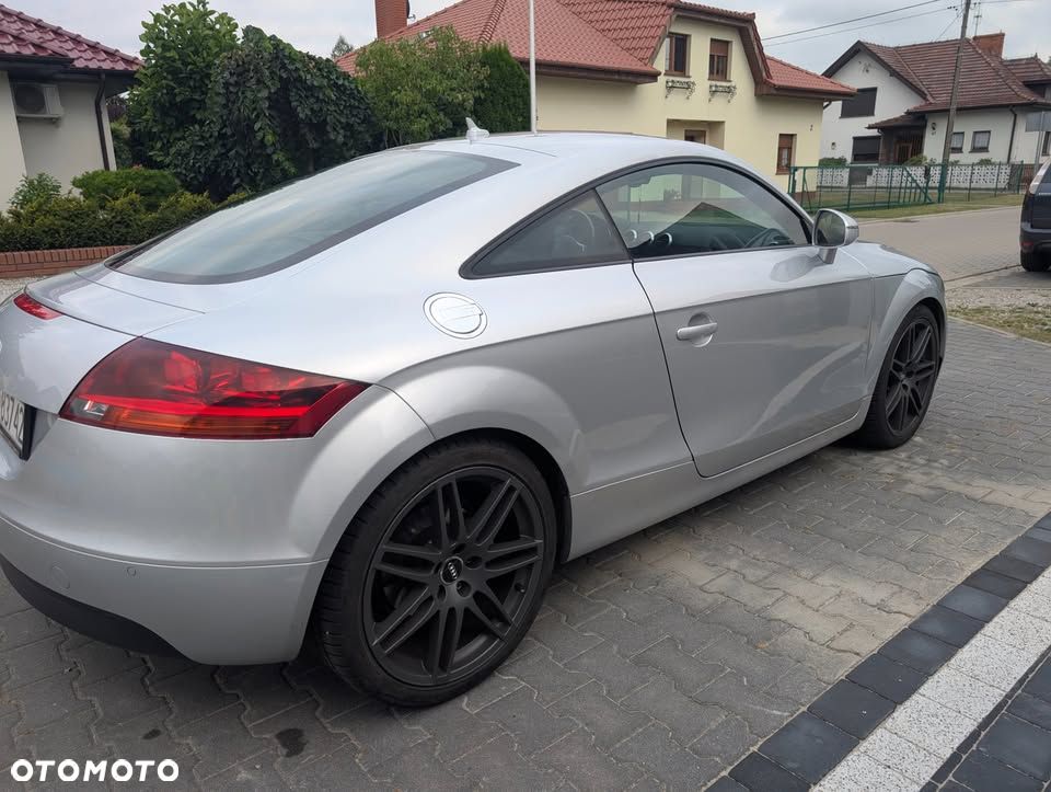Audi TT Coupé - 4