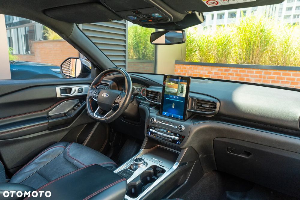 Ford Explorer 3.0 EcoBoost PHEV 4WD ST-Line - 18