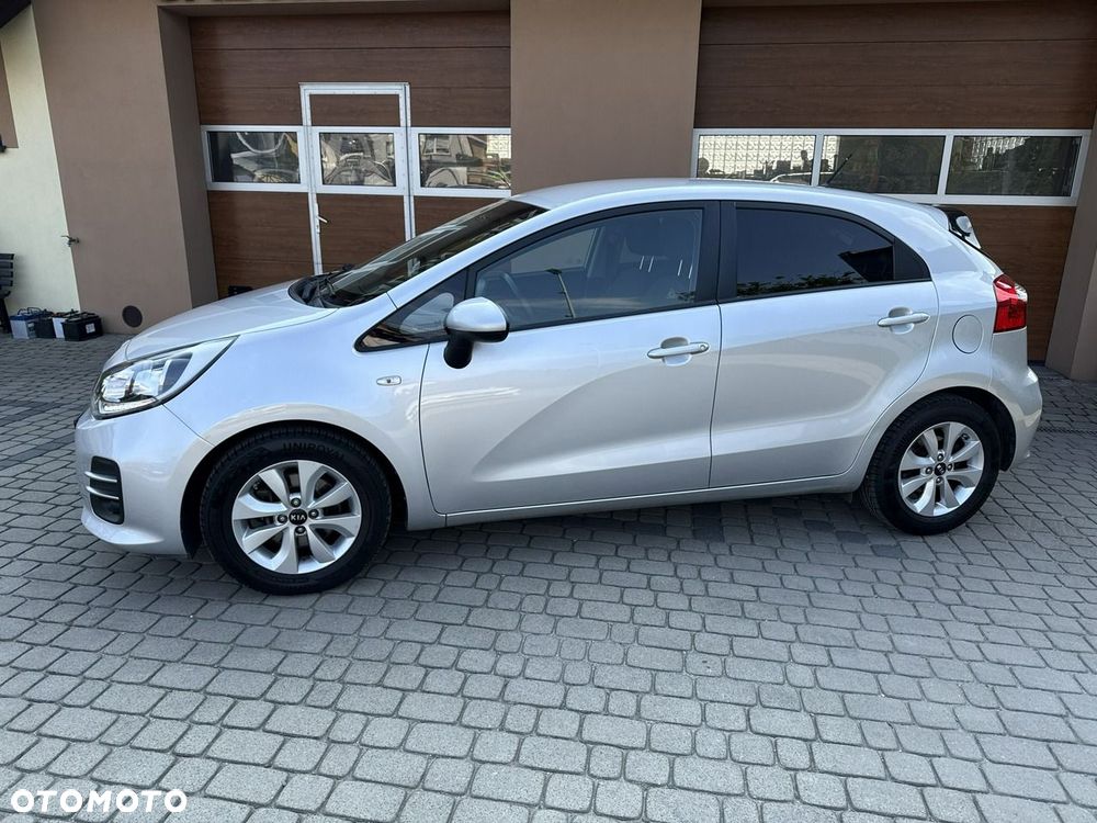 Kia Rio 1.2 M - 11
