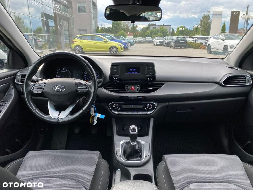Hyundai i30 1.4 Classic + - 14