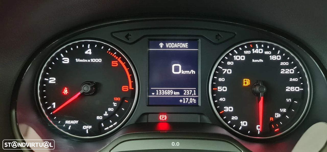 Audi Q2 1.6 TDI Design - 17