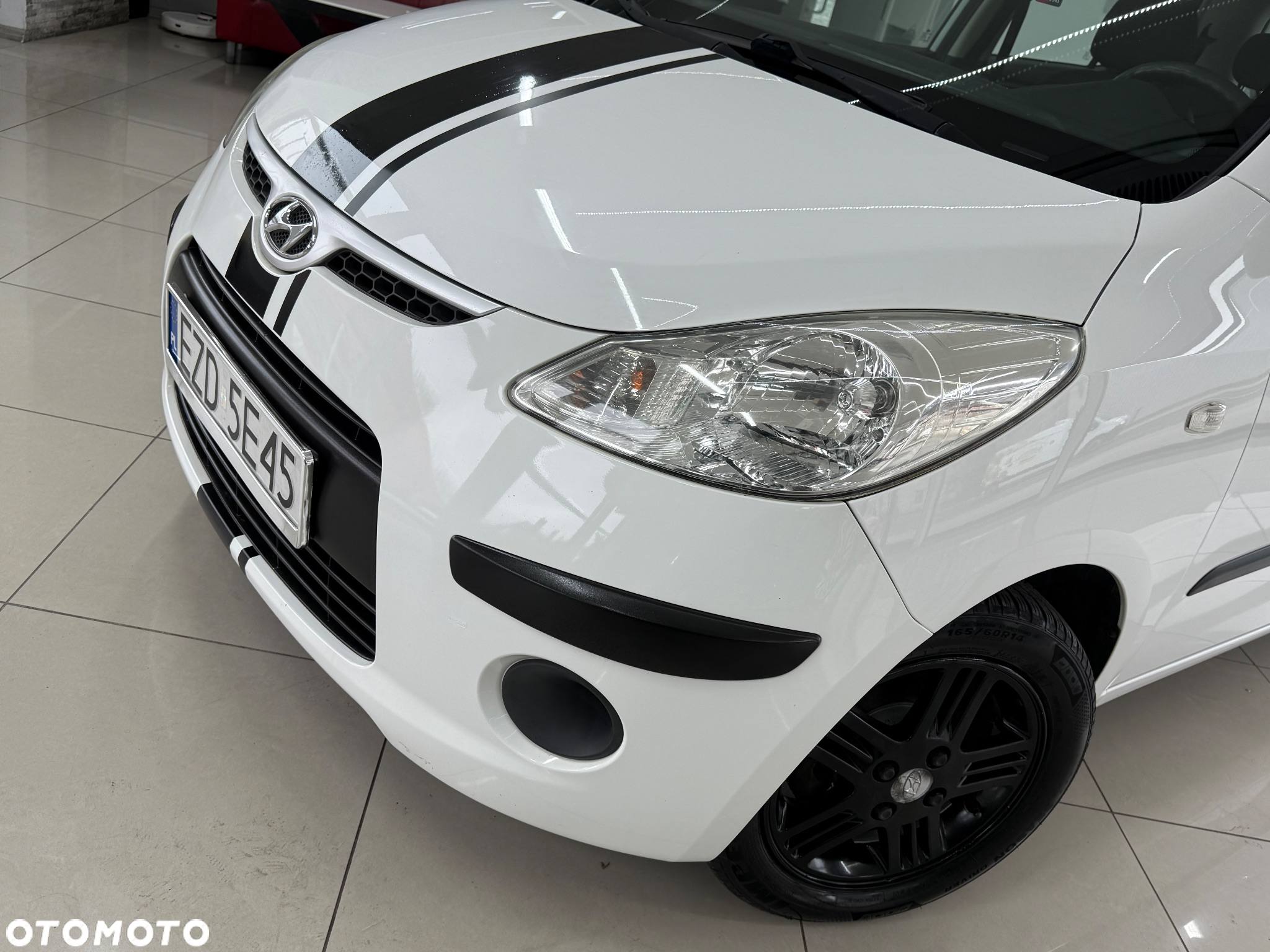 Hyundai i10 1.1 Premium - 29