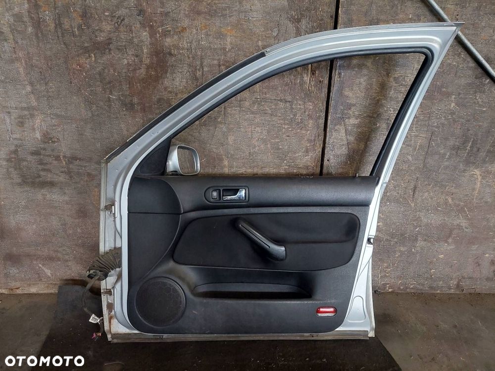 DRZWI KOMPLETNE PRAWY PRZÓD VOLKSWAGEN GOLF IV LA7W KOMBI - 5
