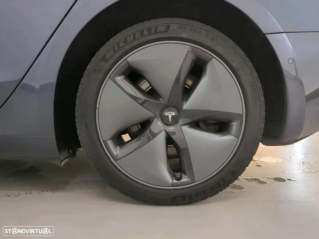 Tesla Model 3 Standard Range Plus RWD - 4