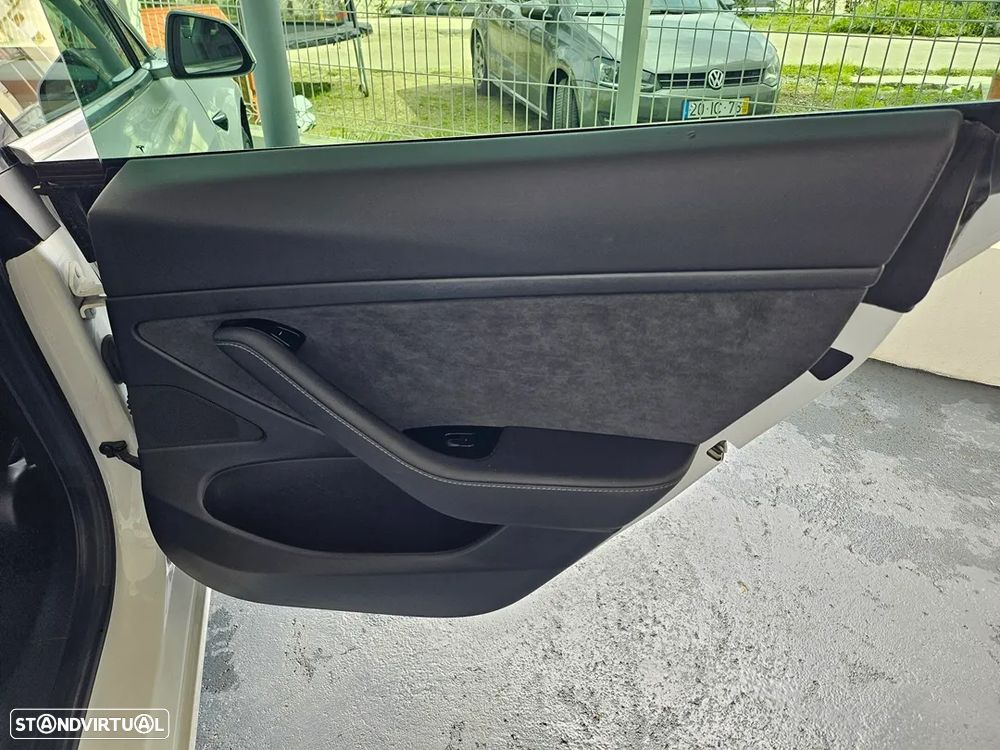 Tesla Model 3 Standard Range Plus RWD - 23