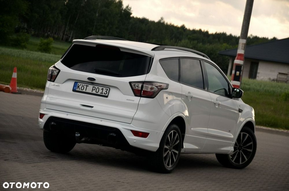 Ford Kuga - 10