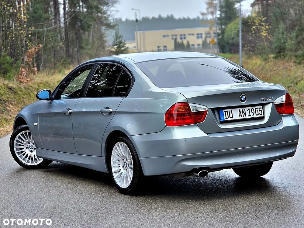 BMW Seria 3 320i - 15