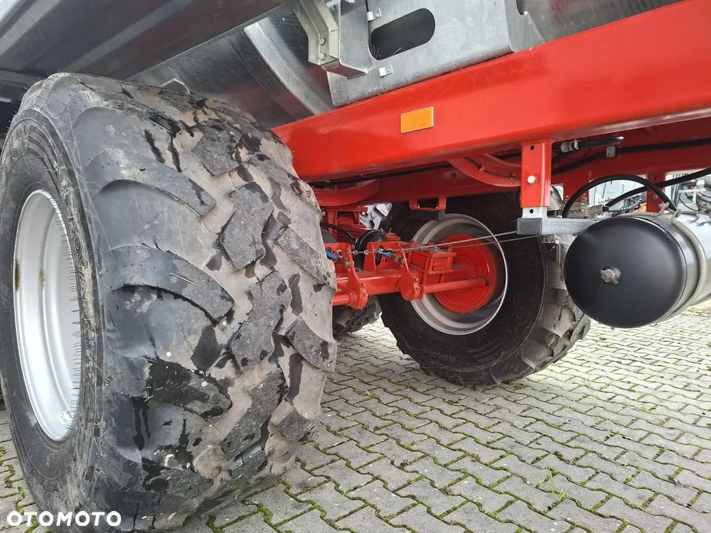 POMOT Chojna Wóz asenizacyjny Beczka do gnojowicy 13000 litrów T 546/1 - 17