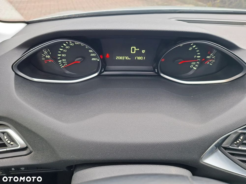Peugeot 308 1.6 BlueHDi Business Line S&S - 17