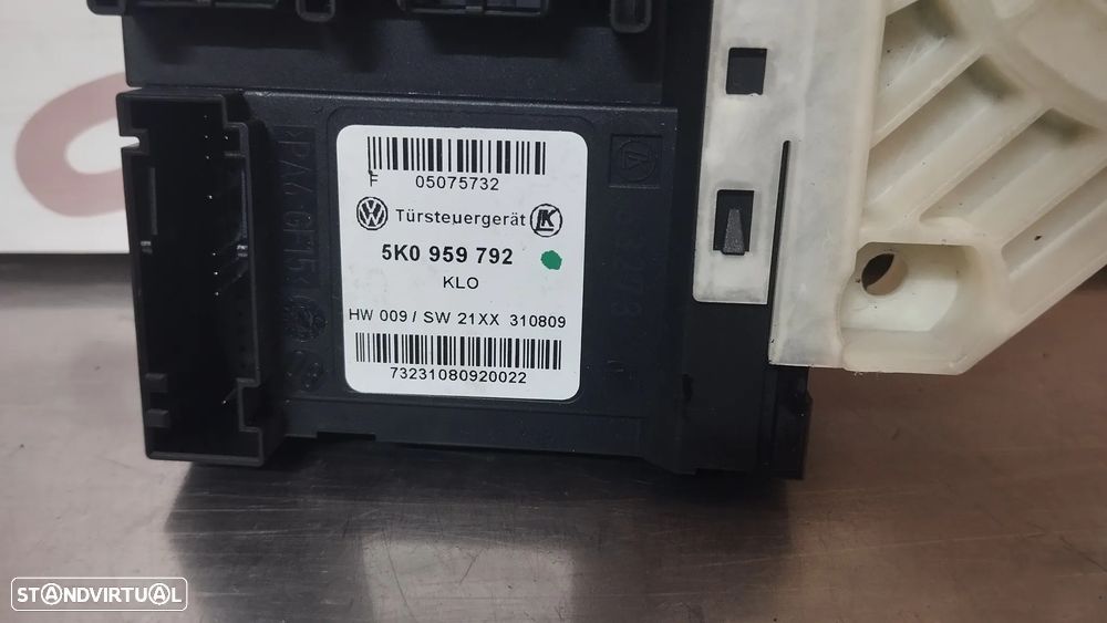 MOTOR DO ELEVADOR DE VIDRO VOLKSWAGEN GOLF VI - FRENTE ESQUERDO / TRÁS  ESQUERDO / TRÁS DIREITO - 4
