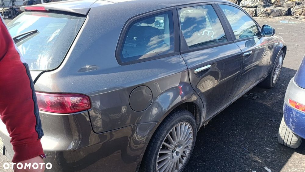 36000 Alfa Romeo 159 model od 05-11 silnik 1.9 JTD 939A2000 lakier 568/A - 8