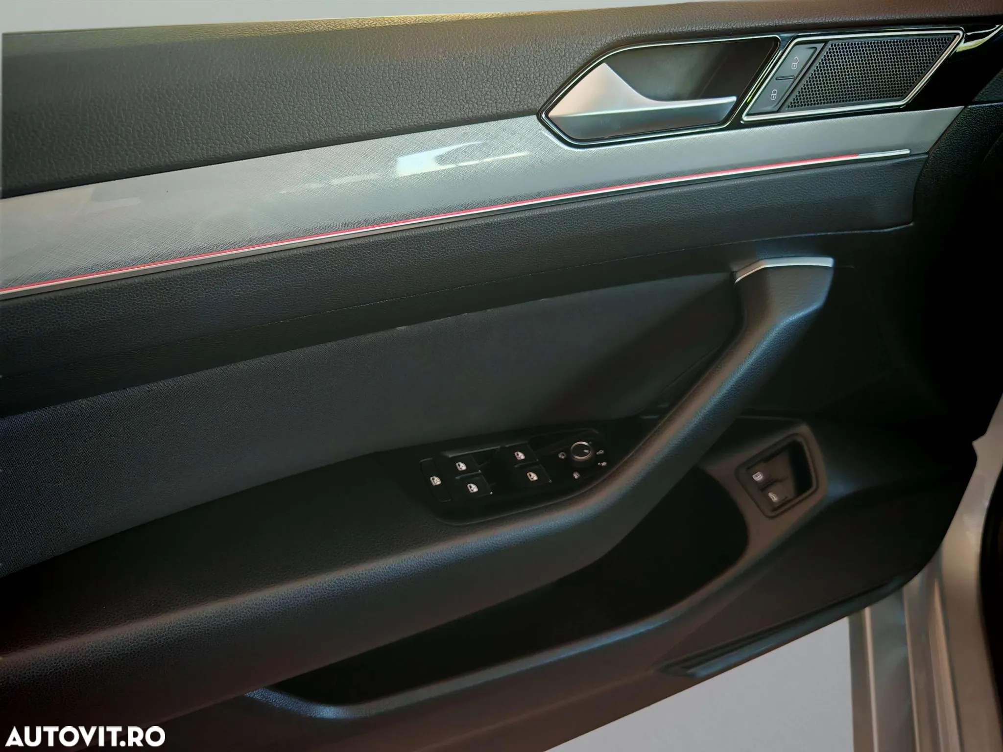 Volkswagen Passat Variant 1.4 TSI Plug-In-Hybrid DSG GTE - 31