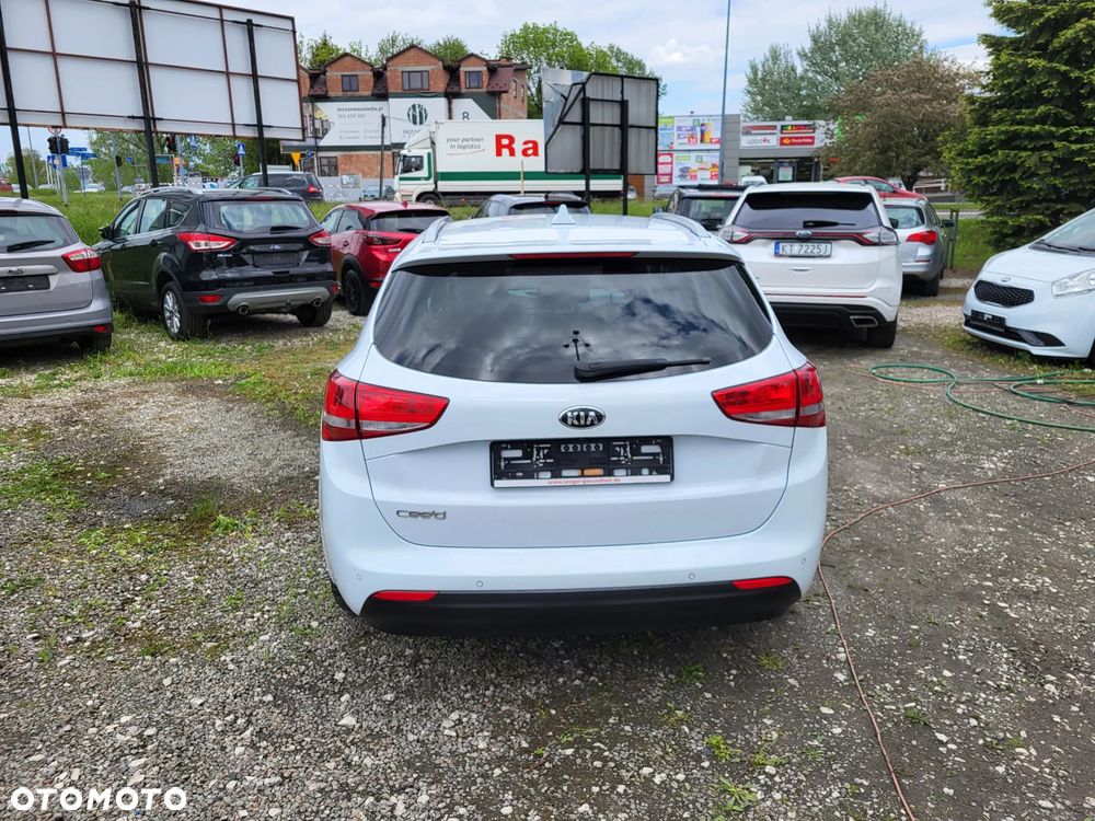 Kia Ceed 1.6 GDI L Business Line DCT - 7