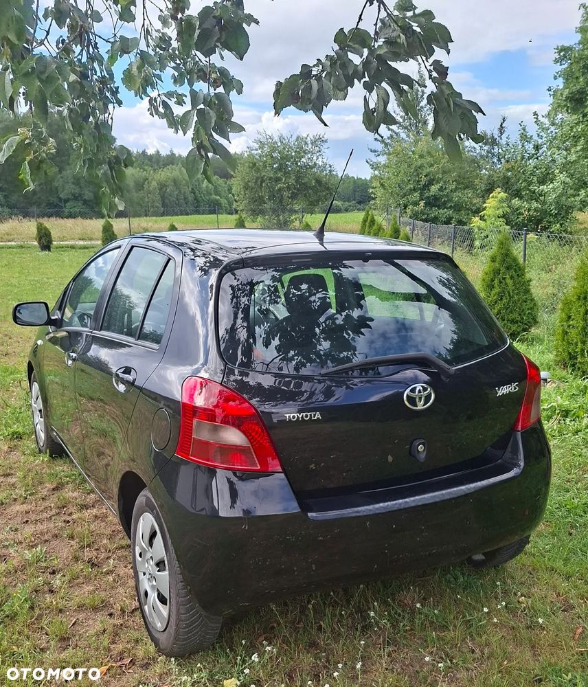 Toyota Yaris 1.3 Luna - 17