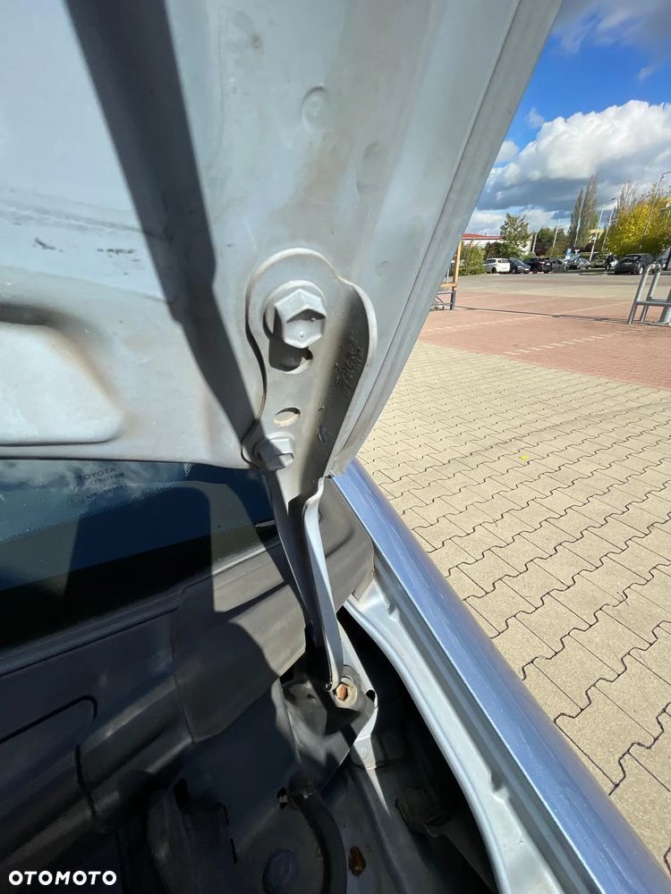 Toyota Yaris Hybrid 100 Dynamic EU6 - 24
