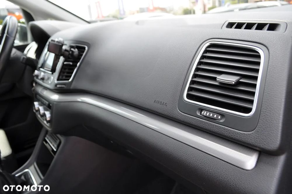 Volkswagen Sharan 2.0 TDI Comfortline - 35