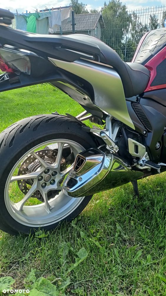 Honda VFR - 6