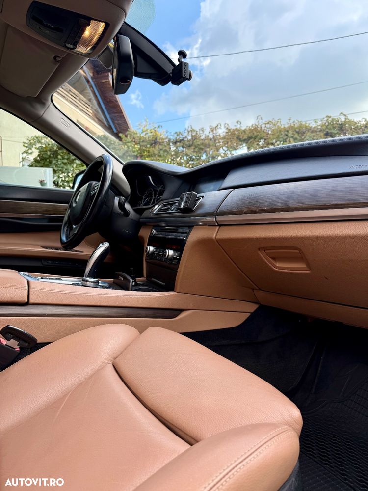 BMW Seria 7 730d - 6