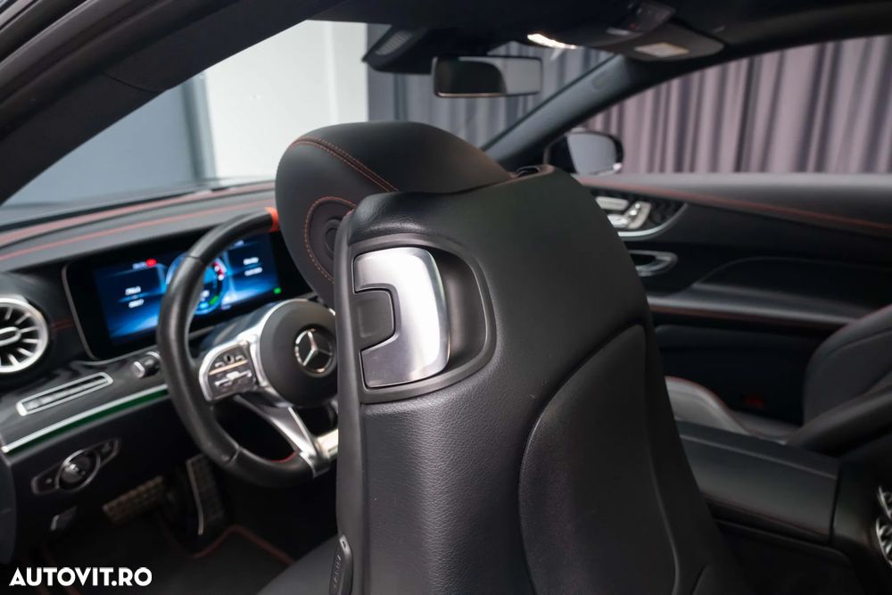 Mercedes-Benz E 53 AMG 4Matic Coupe AMG Speedshift 9G-TRONIC - 29
