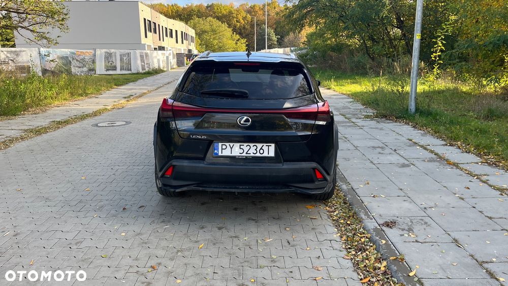 Lexus UX - 7