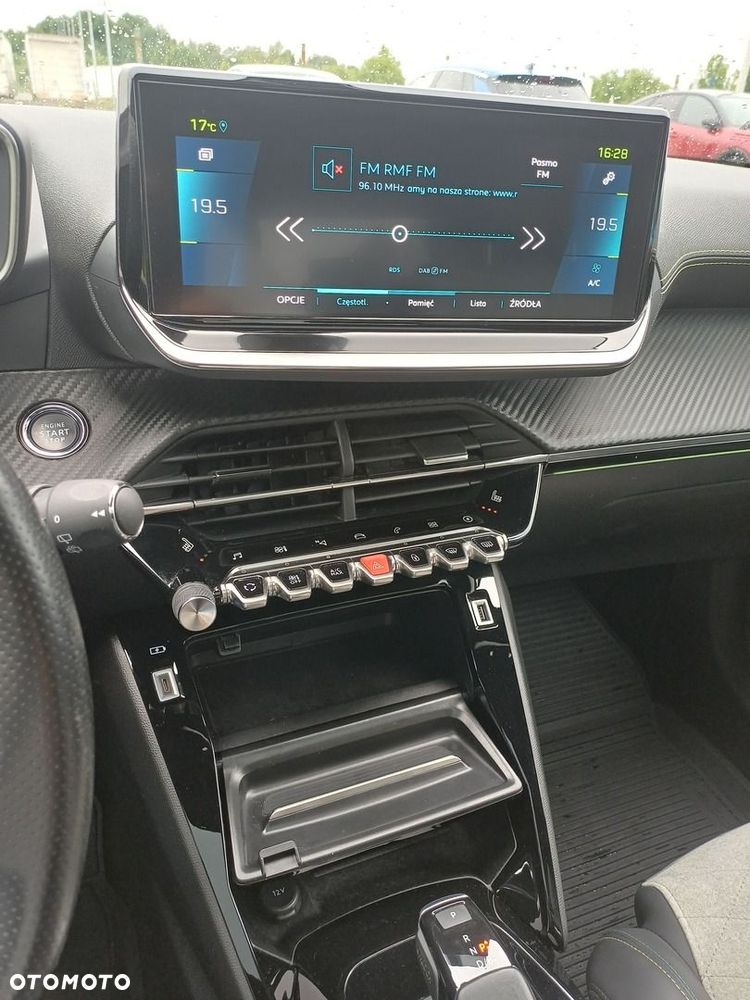 Peugeot 2008 - 17
