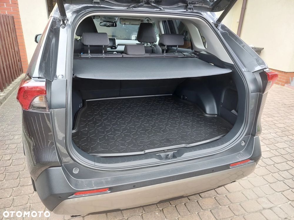 Toyota RAV4 - 4