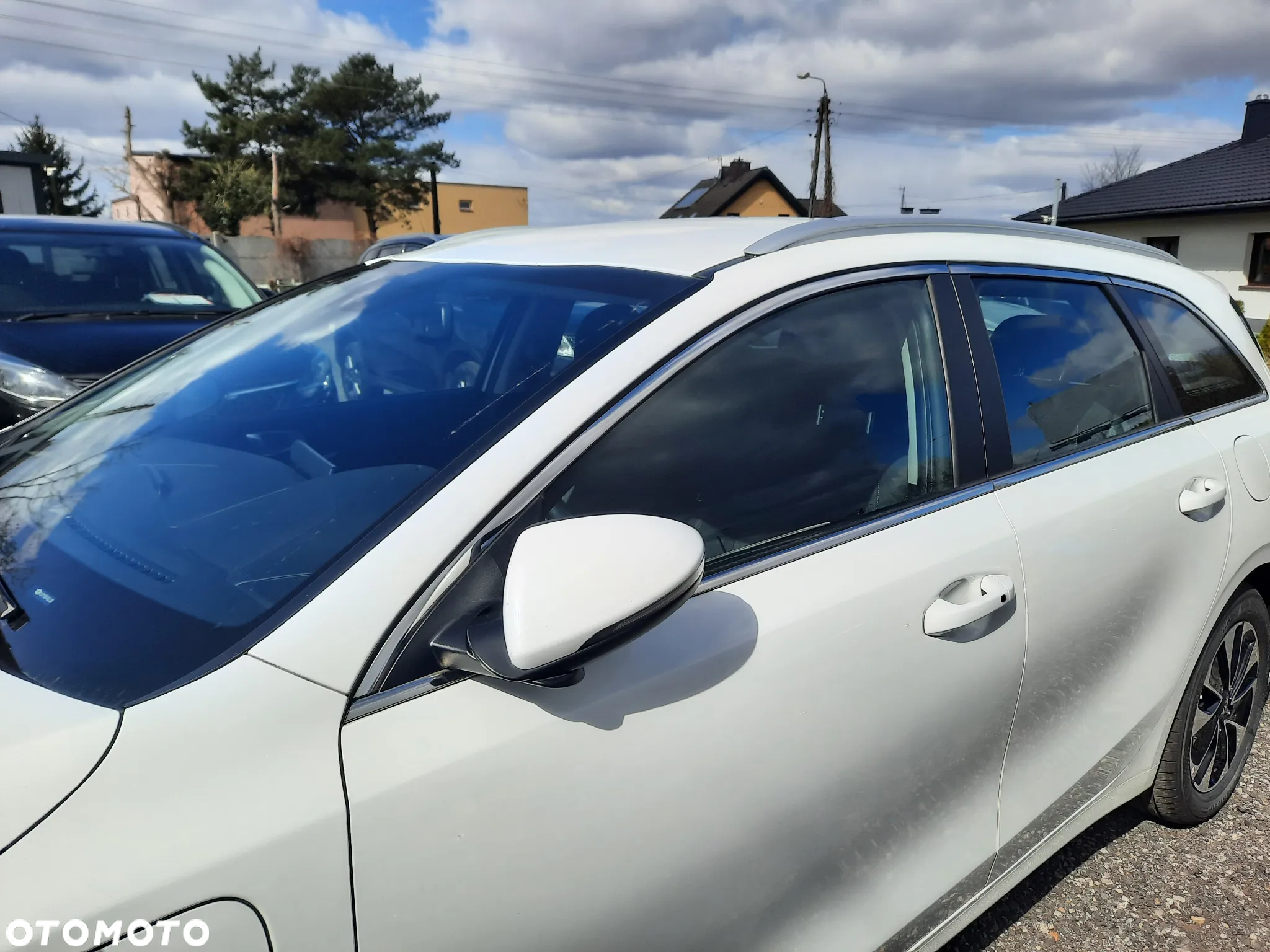 Kia Ceed SW 1.6 GDI DCT OPF Plug-in-Hybrid Platinum Edition - 17