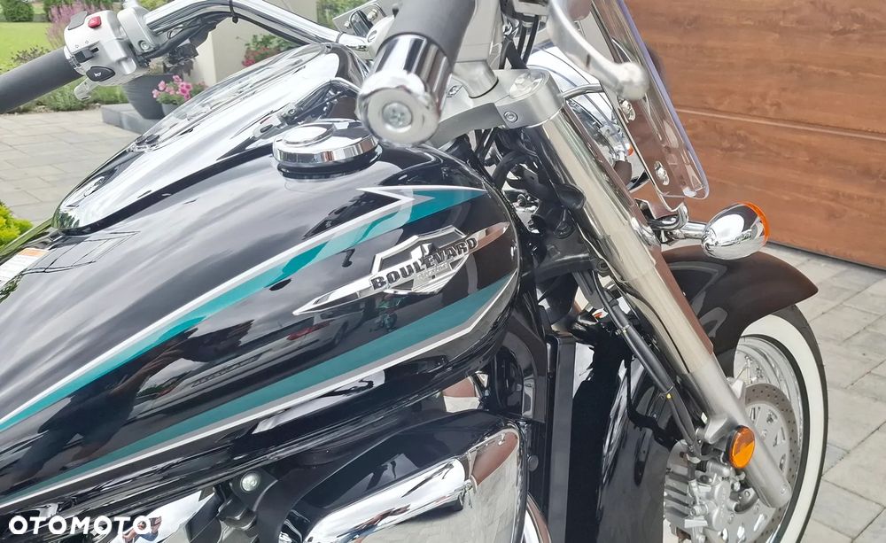 Suzuki VL 800 Volusia - Boulevard C50 - 8