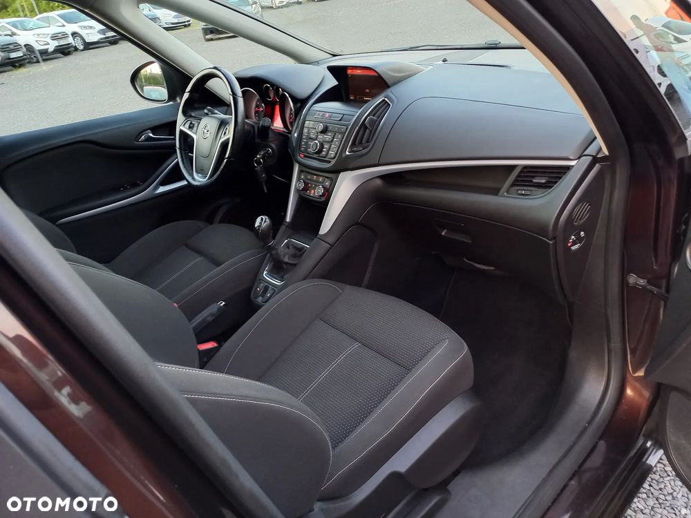 Opel Zafira - 20