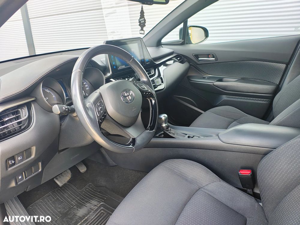 Toyota C-HR 1.8 HSD 4x2 CVT C-enter - 9
