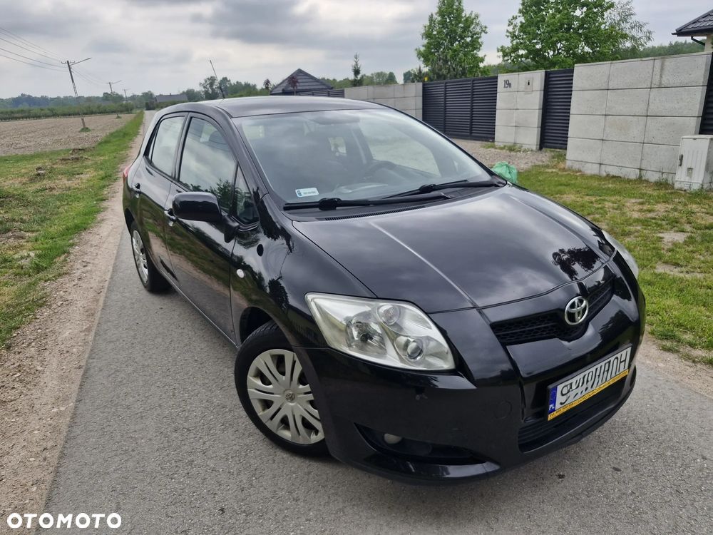 Toyota Auris 1.6 VVT-i Executive - 2