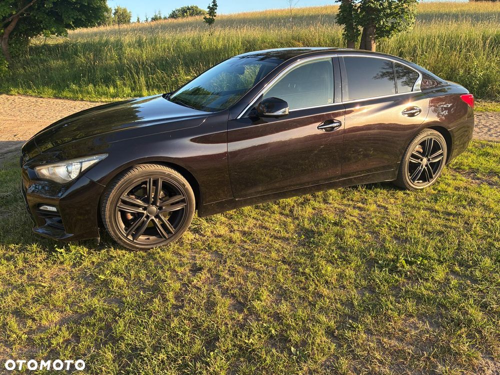 Infiniti Q50 - 16