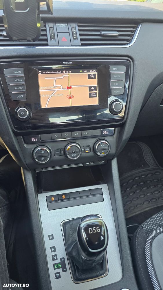 Skoda Octavia 1.6 TDI AMBITION DSG - 7