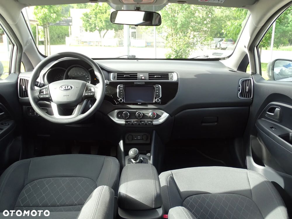 Kia Rio 1.2 Business Line - 11