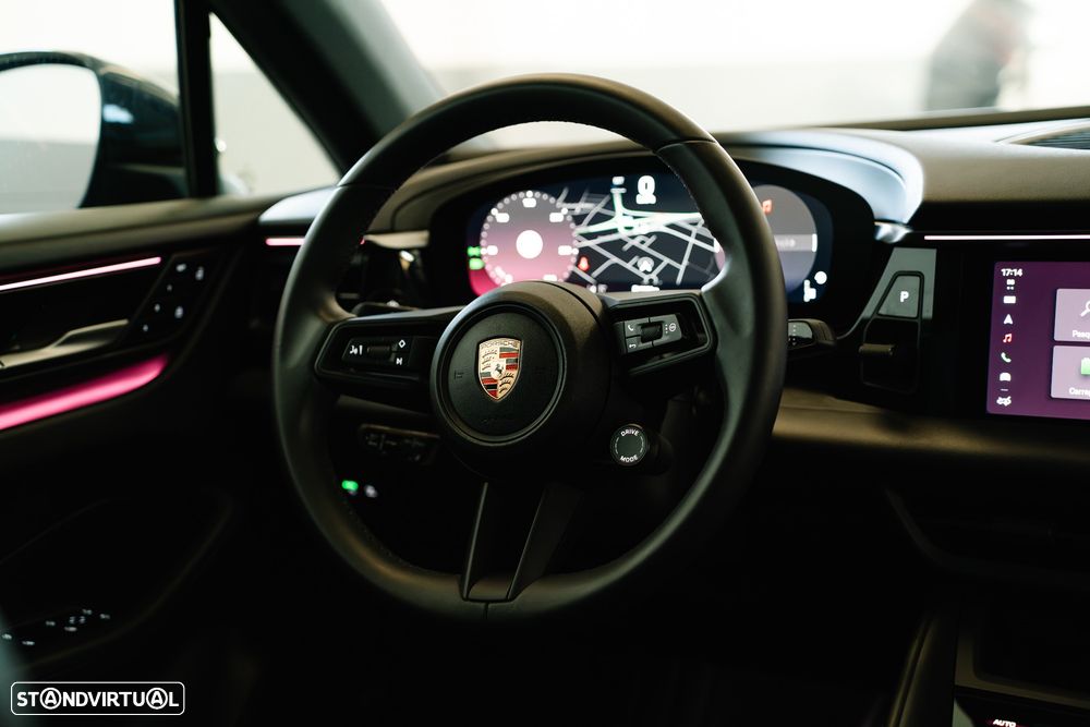 Porsche Macan Electric - 24