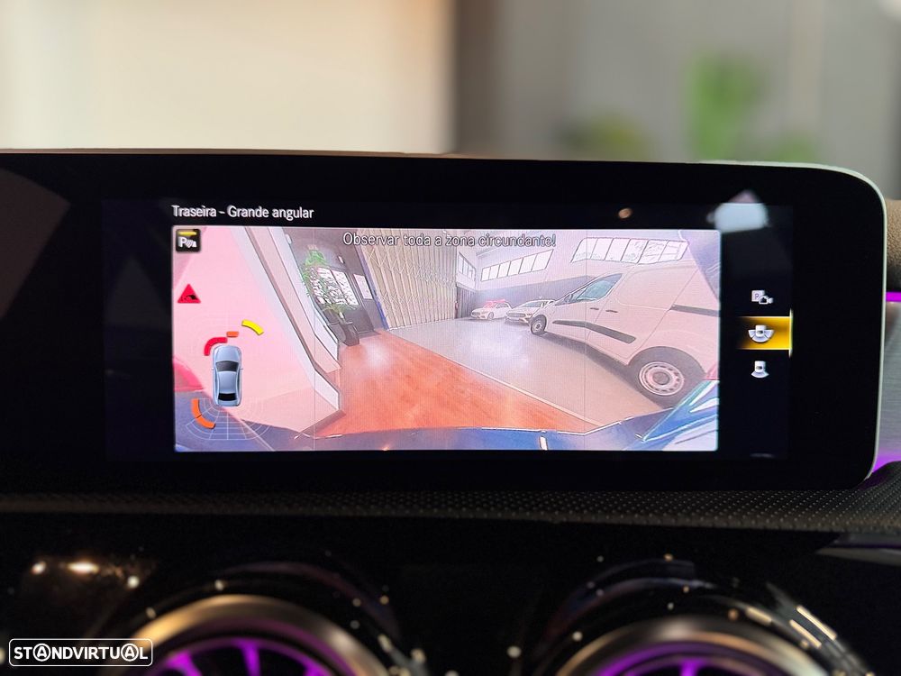 Mercedes-Benz A 35 AMG Limousine 4Matic - 38