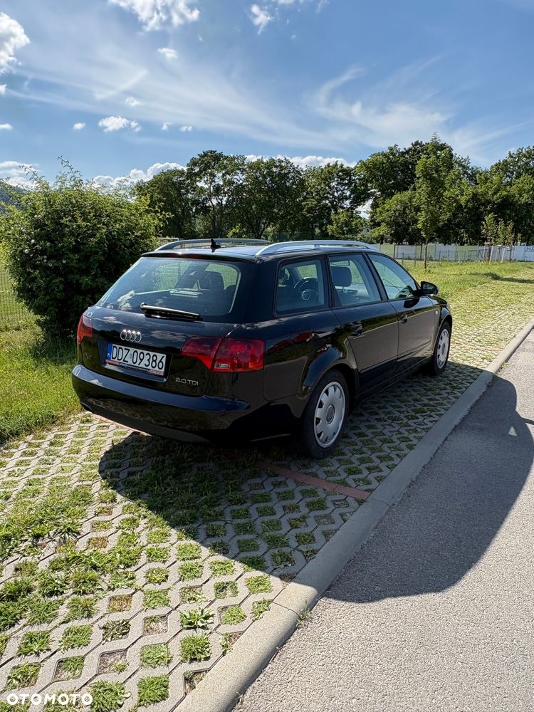 Audi A4 Limousine - 7