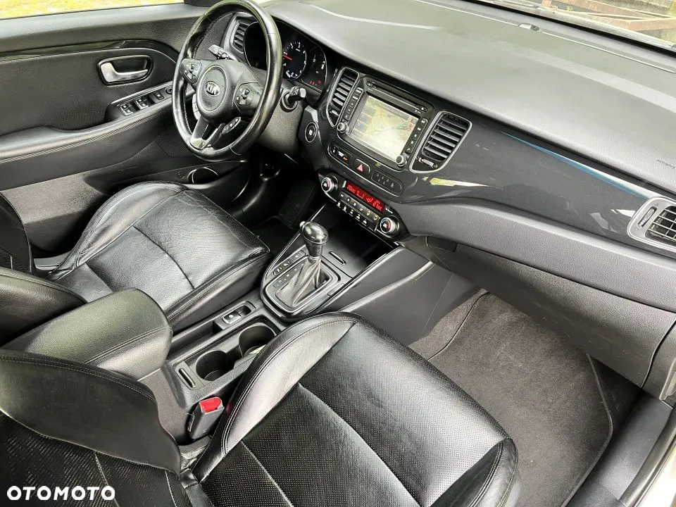 Kia Carens 1.7 CRDi XL 7os - 13