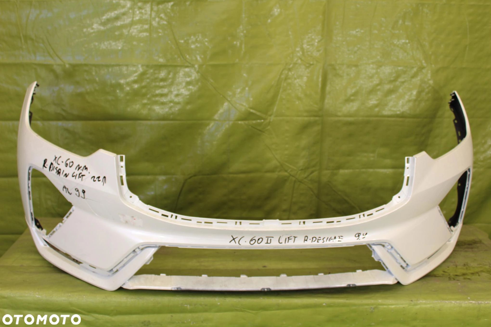 Zderzak przód Volvo XC60 II po 2022r. R-Design - 1