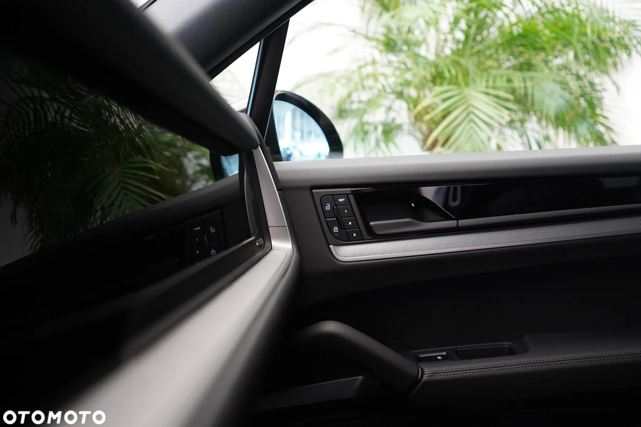 Porsche Cayenne Standard - 29