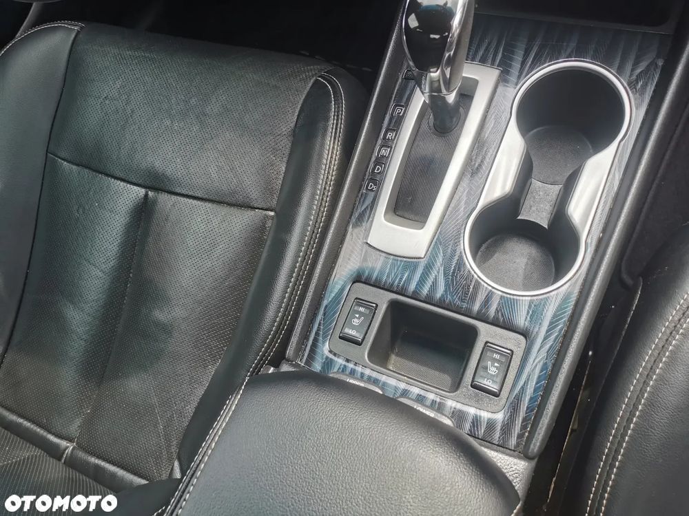 Nissan Altima - 12