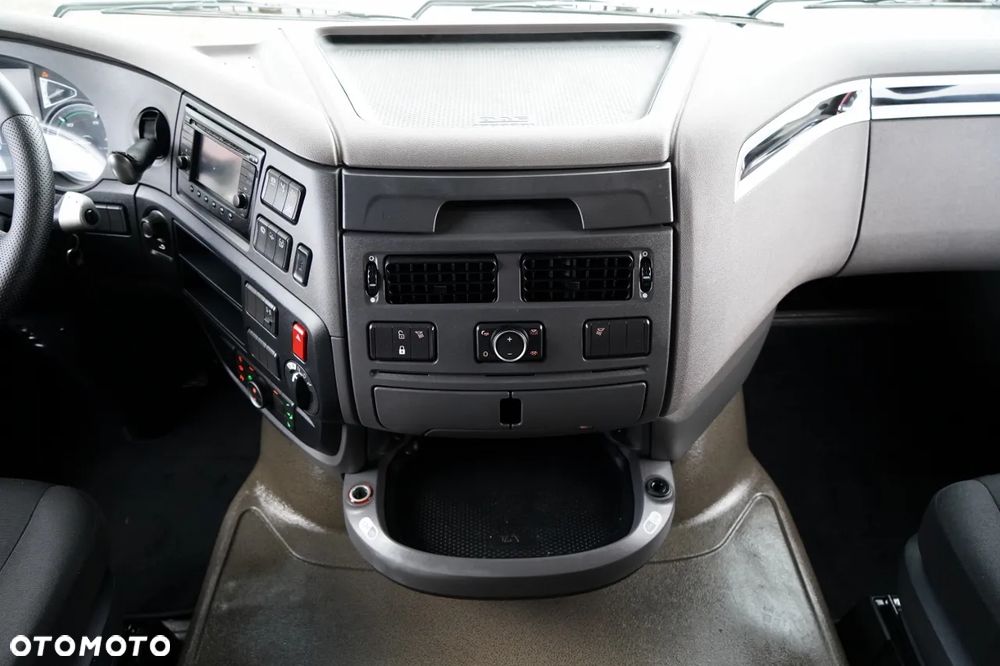 DAF XF 480 / SUPER SPACE CAB / RETARDER /  KLIMA POSTOJOWA / - 30