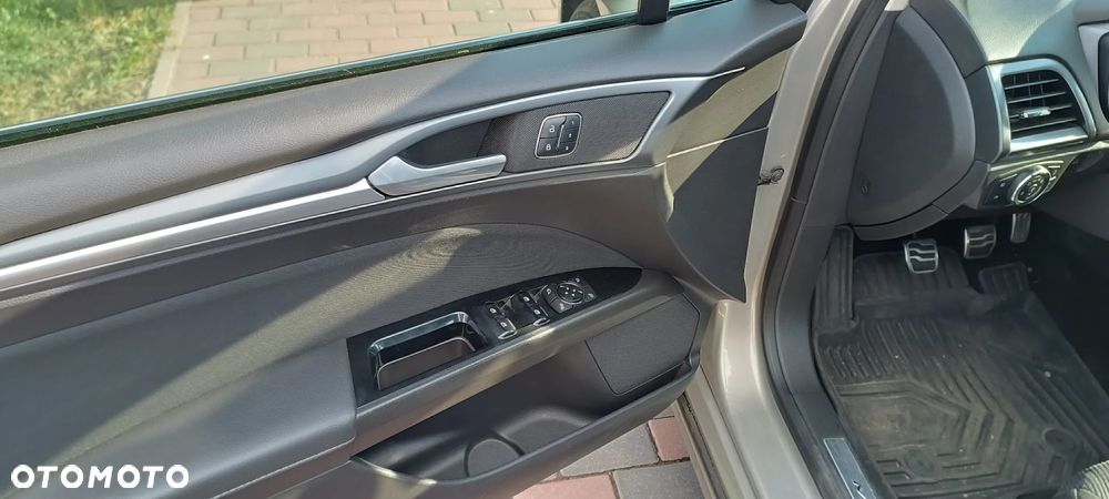 Ford Mondeo 2.0 TDCi Titanium - 9